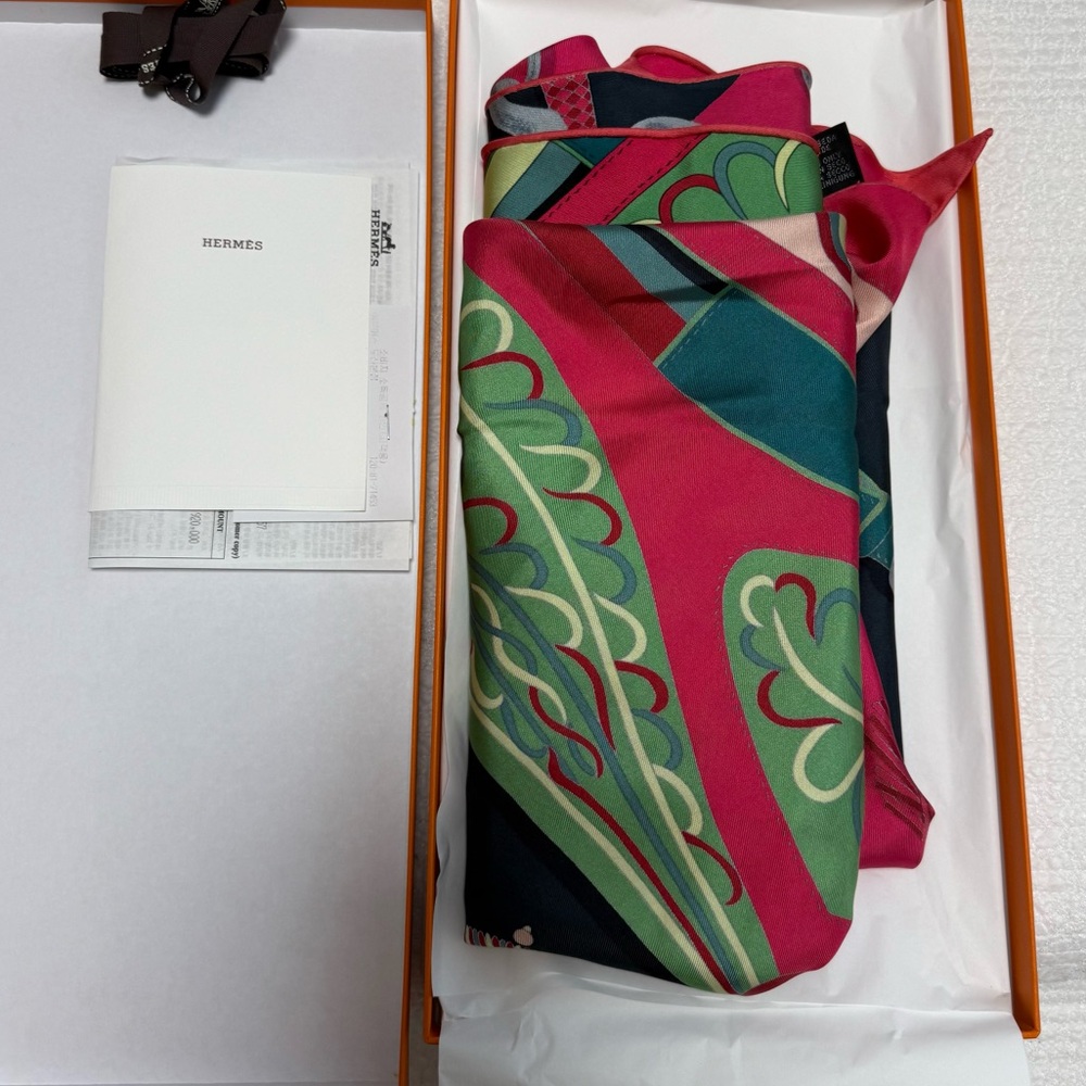 Hermes Pattern Triangular Scarf [OS]